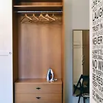 شقة Flat With Private Garden- Direct Metro Connection To Duomo In 15 Min