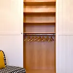 Flat With Private Garden- Direct Metro Connection To Duomo In 15 Min ميلان