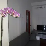 Valassina 아파트