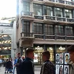 10 Via Giuseppe Sirtori * Milan