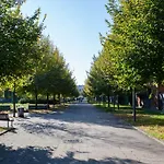 Flat With Private Garden- Direct Metro Connection To Duomo In 15 Min شقة *
