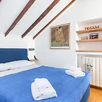 Guesthost - Piazza Risorgimento Cosy ミラノ