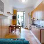 Alessia's Flat- Loreto 2 Апартаменты *