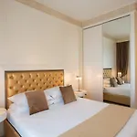 Duomo 4* מילאנו