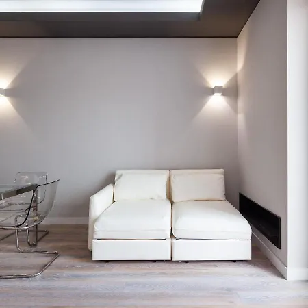 Easyhomes-city Centre ميلان