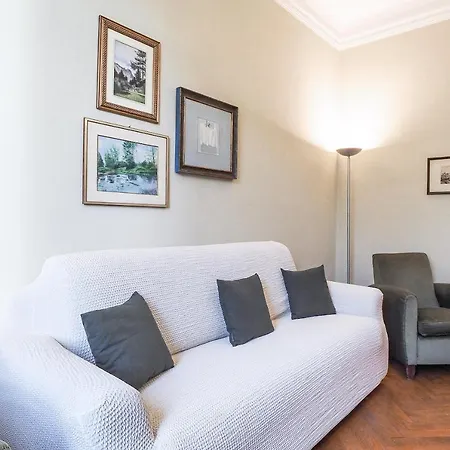 Contempora - Piazza Grandi 3 * Милан