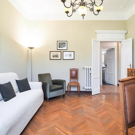 Contempora - Piazza Grandi 3 *