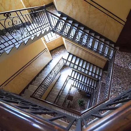 アパート Contempora - Piazza Grandi 3