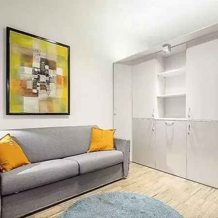 Apartment Broglio 2 Design Loft