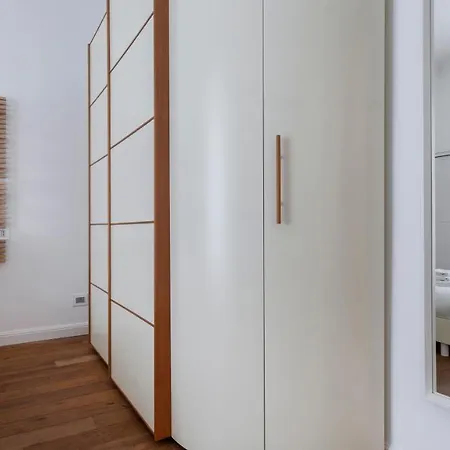 Italianway Easy - Rosales 3 B * Milán