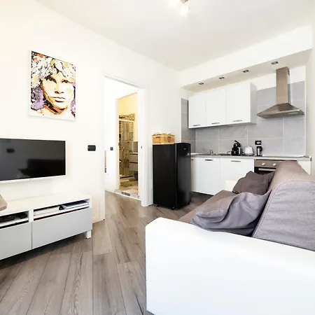 Guesthost - Affori Cosy Apartamento Milán