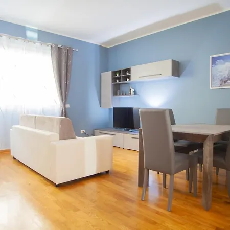 Zona Isola Stazione Garibaldi 6pax-wifi