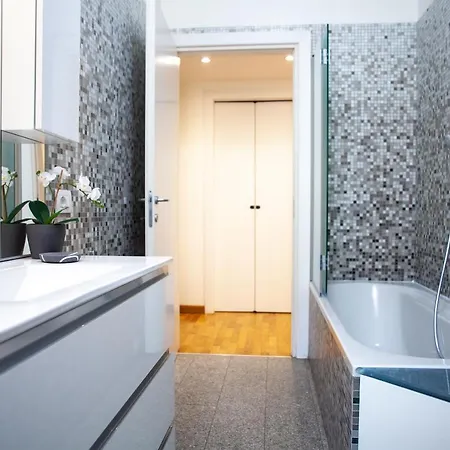 Zona Isola Stazione Garibaldi 6pax-wifi Апартаменты Милан