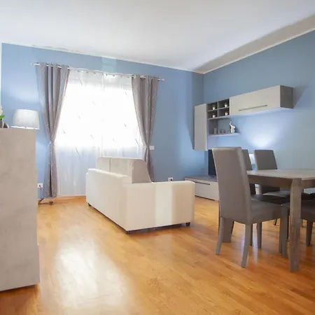 Zona Isola Stazione Garibaldi 6pax-wifi *