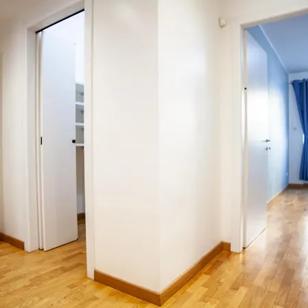 Zona Isola Stazione Garibaldi 6pax-wifi *