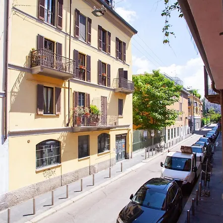 Medea - Peaceful Arco Della Pace Flat 2pax Wifi Апартаменты