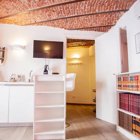 Апартаменты Medea - Peaceful Arco Della Pace Flat 2pax Wifi *