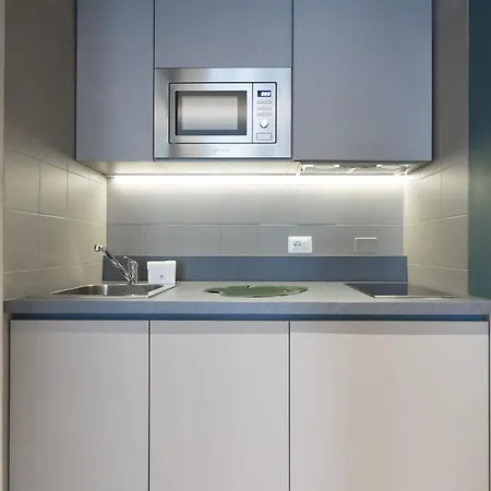 Contempora - Elvezia Park - Overlooking The Park - E14 *