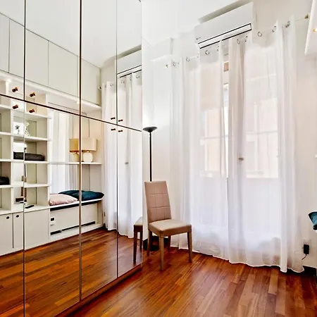 Rentopolis Piazza San Marco 1 Apartman Milánó