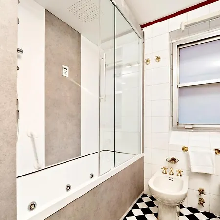 Apartman Rentopolis Piazza San Marco 1 Milánó