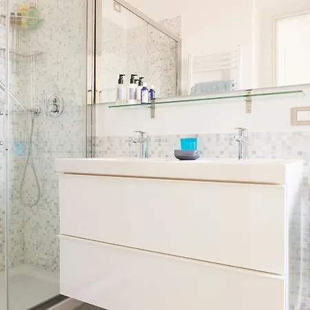 Plum Guide - Evergreen Apartamento Milão
