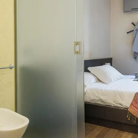 Apartment Plum Guide - Ludo Mailand