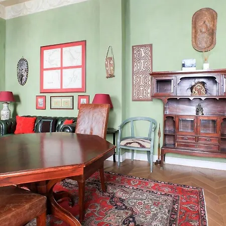 Apartman Plum Guide - Tarragon Garden