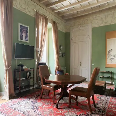 Apartman Plum Guide - Tarragon Garden Milánó