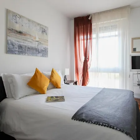 Apartment Heart San Sepolcro Duomo Milan