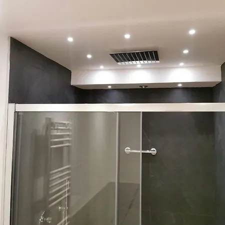 Pergolesi Apartment *