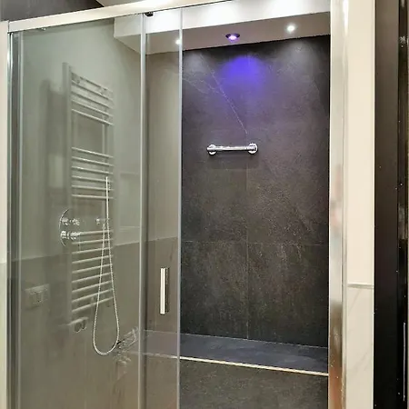 Apartment Pergolesi Milan
