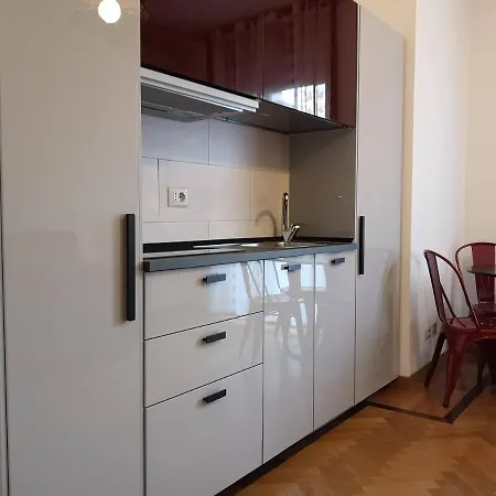 Apartment Pergolesi Milan