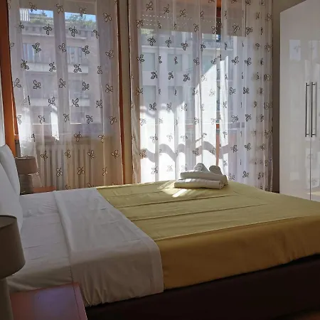 Pergolesi Apartment Milan