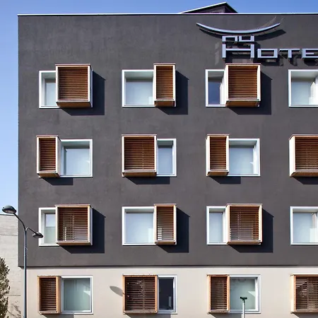 Nu Hotel