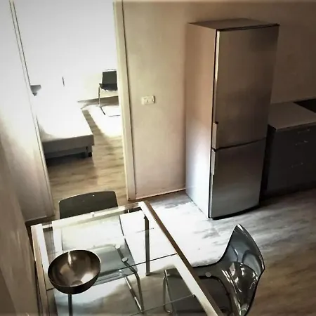 Dhomes - And Apartment *