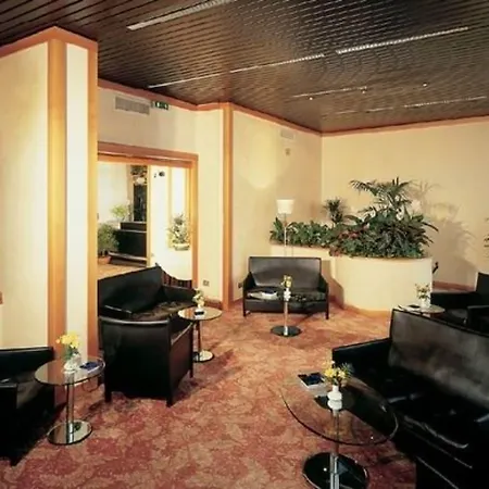 Mokinba Sant'ambroeus 3* Milan