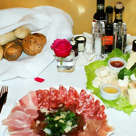 Hotel Style 5*