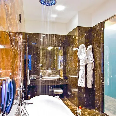 Hotel Style