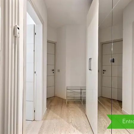 Rentopolis Broletto 39 *