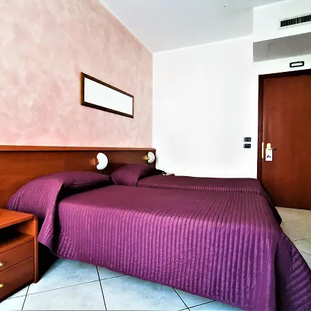 Venini Hotel 3*