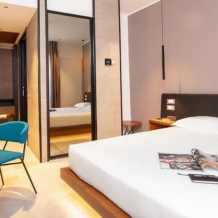 The Corner Duomo Hotel 4*