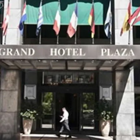 מלון Grand Plaza 4*
