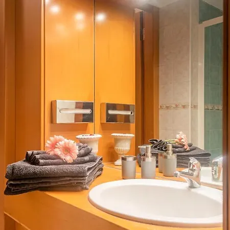 Frida - Art-deco Flat Near Duomo -wifi-downtown *