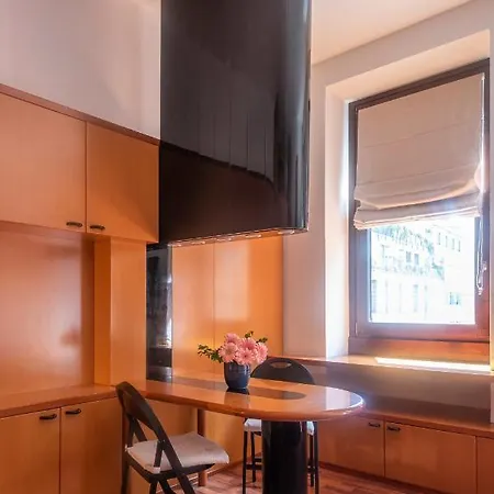 Frida - Art-deco Flat Near Duomo -wifi-downtown * Milan