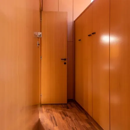 Apartment Frida - Art-deco Flat Near Duomo -wifi-downtown