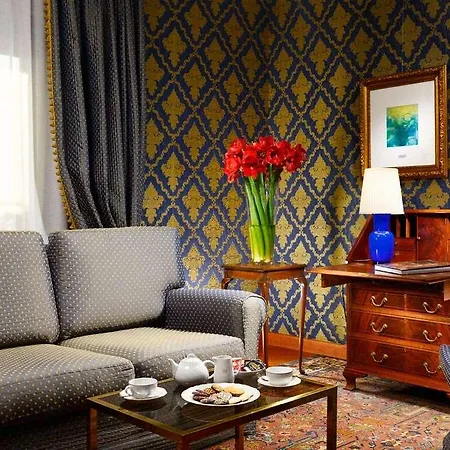 Hotel Pierre Milan
