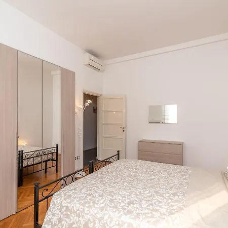 Apartment Vittoria 3 Milan