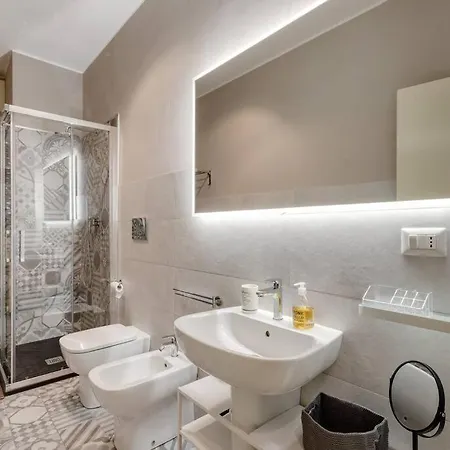 Easylife - - Savona 69 A - Design District * Milán