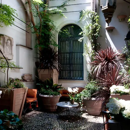 Petit Palais De Charme Mediolan