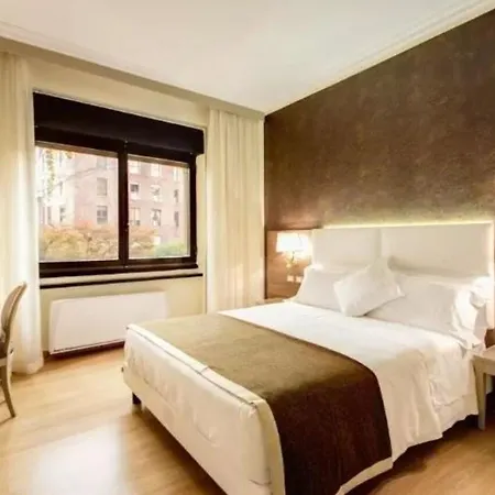 Romana 4* Milan